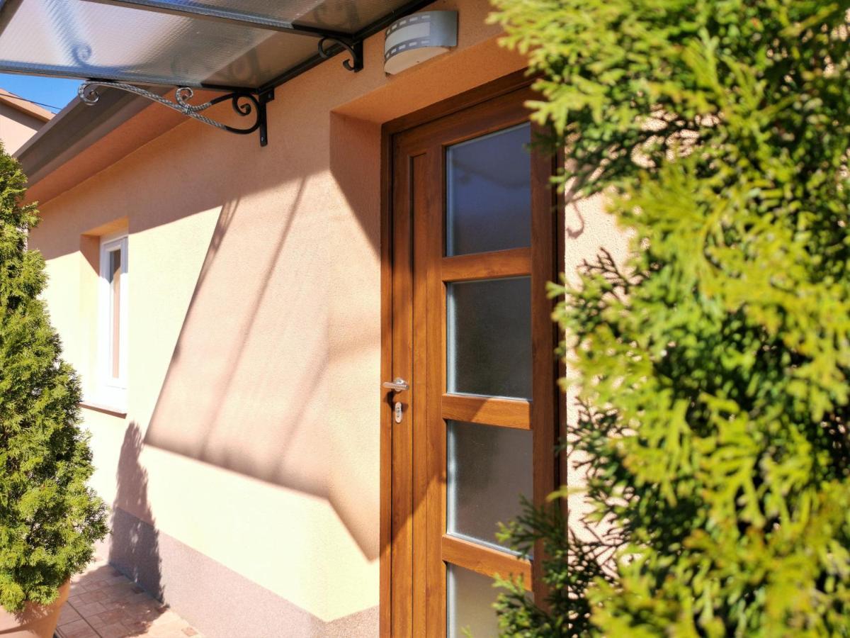 Holiday House Nela Labin  Buitenkant foto